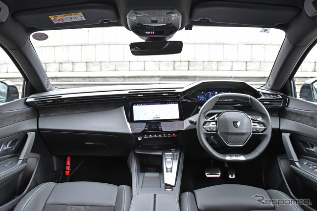 プジョー 408 GTハイブリッド(PHEV)