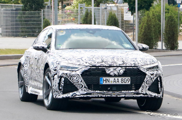 アウディ RS7と思われるプロトタイプ(スクープ写真)