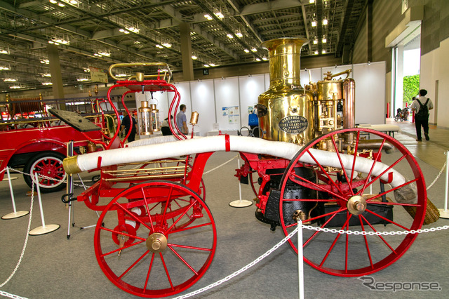 働くクルマの先輩たち! 100年以上も昔のクラシックな消防車がズラリ…東京国際消防防災展2023