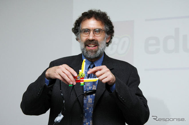 レゴ WeDo…MITと共同開発したロボット教材