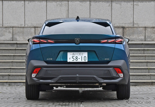 プジョー 408 GTハイブリッド(PHEV)