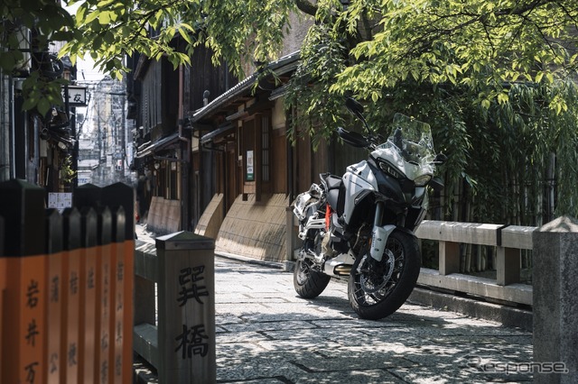 ドゥカティ ムルティストラーダV4S