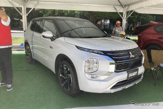 三菱アウトランダーPHEV（E-Tokyoキックオフ）