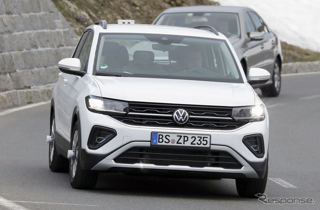 VW T-Cross 改良新型プロトタイプ(スクープ写真)