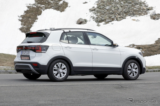 VW T-Cross 改良新型プロトタイプ(スクープ写真)