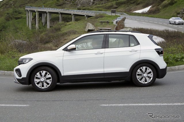 VW T-Cross 改良新型プロトタイプ(スクープ写真)