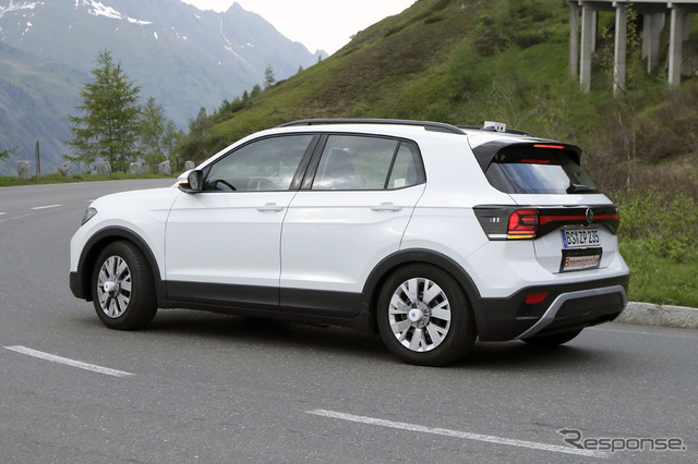 VW T-Cross 改良新型プロトタイプ(スクープ写真)
