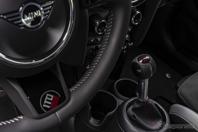 MINI 3ドアハッチバック JCW(ジョン・クーパー・ワークス)の「1to6 エディション」