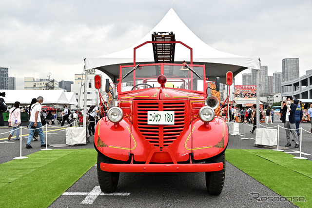 ニッサン180型消防ポンプ自動車(東京国際消防防災展2023)