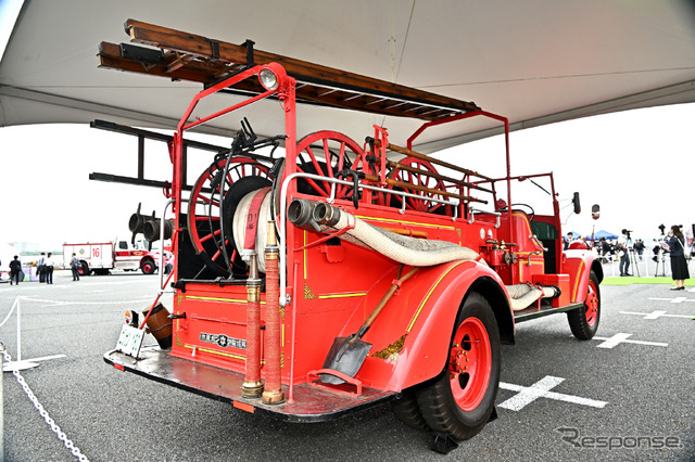 ニッサン180型消防ポンプ自動車(東京国際消防防災展2023)