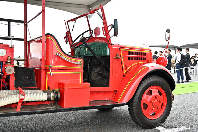 ニッサン180型消防ポンプ自動車(東京国際消防防災展2023)