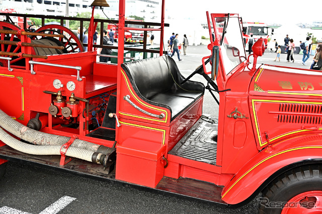 ニッサン180型消防ポンプ自動車(東京国際消防防災展2023)