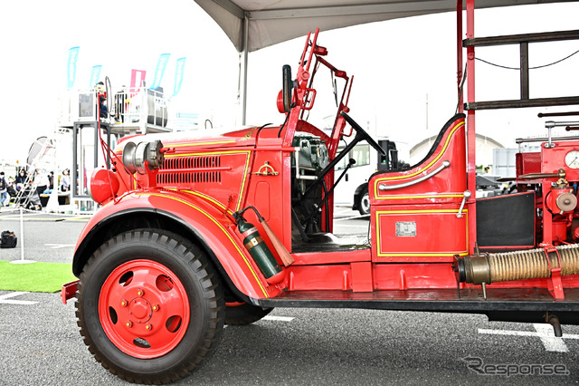 ニッサン180型消防ポンプ自動車(東京国際消防防災展2023)