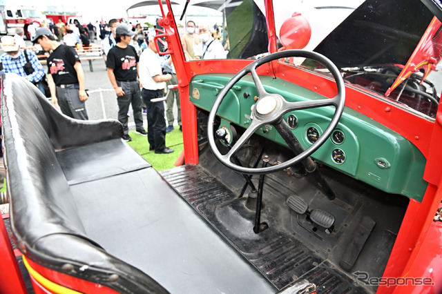 ニッサン180型消防ポンプ自動車(東京国際消防防災展2023)