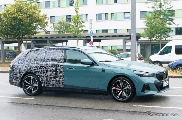 BMW i5ツーリング プロトタイプ(スクープ写真)