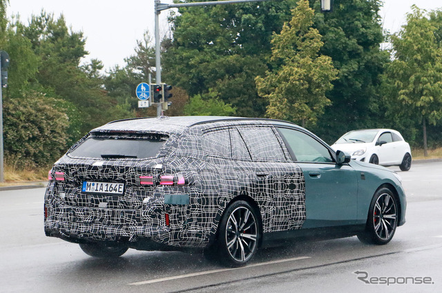 BMW i5ツーリング プロトタイプ(スクープ写真)