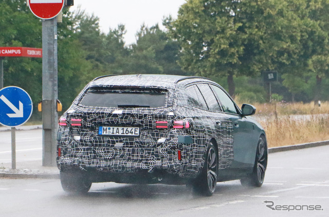 BMW i5ツーリング プロトタイプ(スクープ写真)