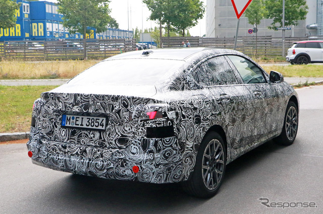 BMW 2シリーズ グランクーペ 次期型プロトタイプ(スクープ写真)