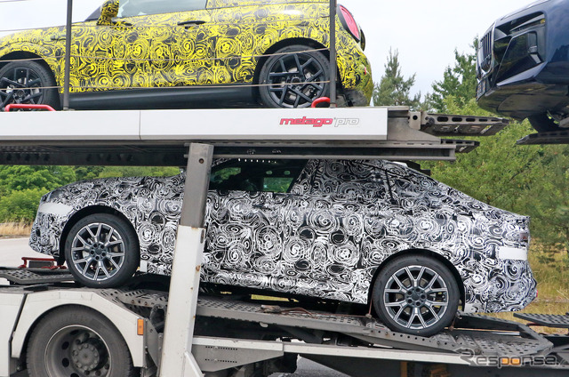 BMW 2シリーズ グランクーペ 次期型プロトタイプ(スクープ写真)
