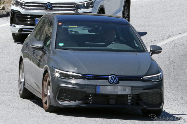 VW ゴルフ GTE 改良新型プロトタイプ(スクープ写真)