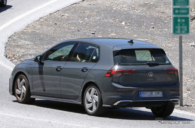 VW ゴルフ GTE 改良新型プロトタイプ(スクープ写真)