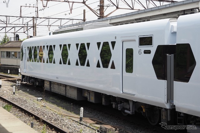 東武鉄道N100系スペーシアX：6号車（東武日光駅）