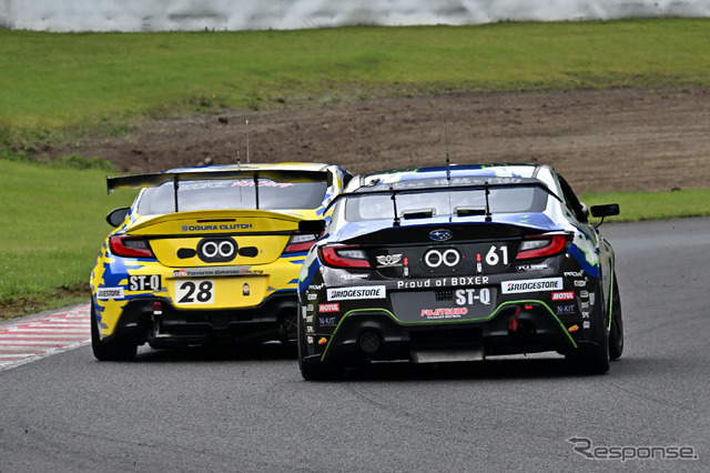 #28 ORC ROOKIE GR86 CNF Conceptと#61Team SDA Engineering BRZ CNF Concept
