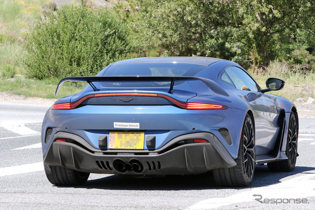 アストンマーティン V12 ヴァンテージ マニュアル仕様(スクープ写真)