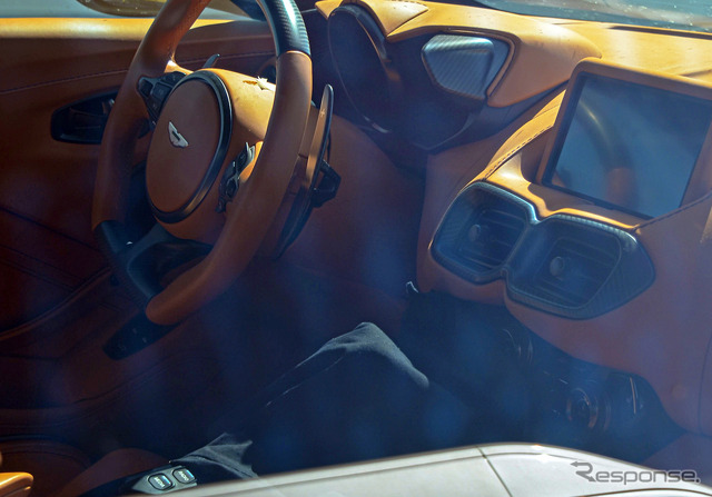 アストンマーティン V12 ヴァンテージ マニュアル仕様(スクープ写真)