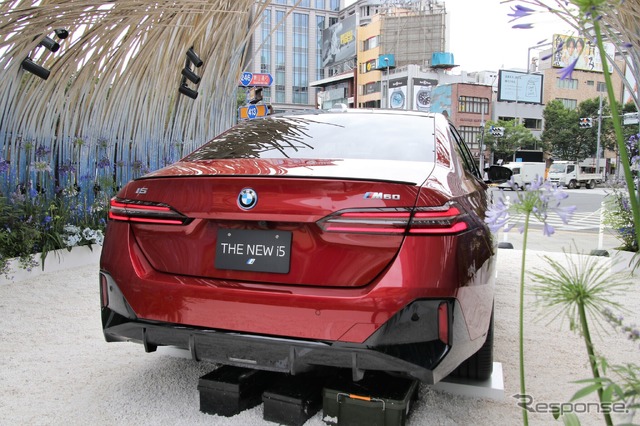 BMW i5 M60