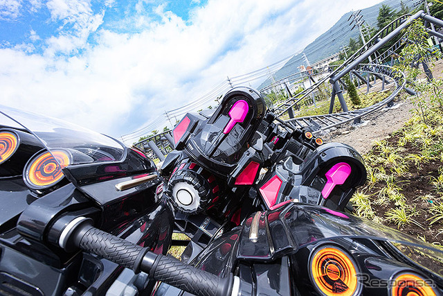 富士急ハイランド 「高飛車」以来12年ぶり新コースター&バイクライド型「ZOKKON」(ぞっこん)