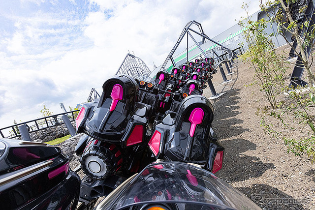 富士急ハイランド 「高飛車」以来12年ぶり新コースター&バイクライド型「ZOKKON」(ぞっこん)