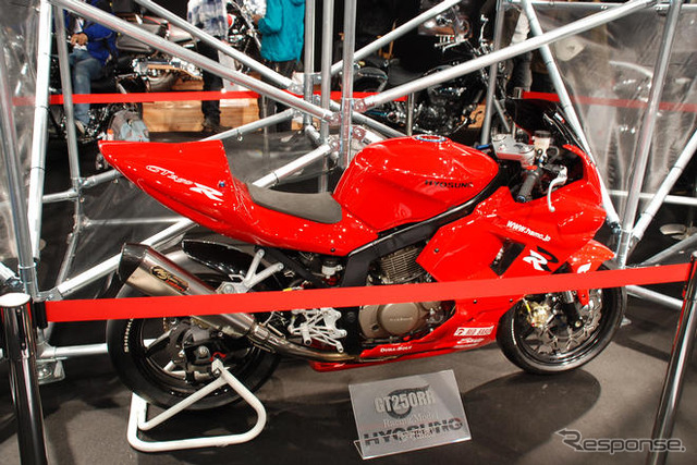 【東京モーターサイクルショー09】韓国のヒョースン、日本で4000台目指す