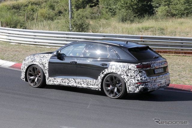 アウディ RS Q8 改良新型プロトタイプ(スクープ写真)