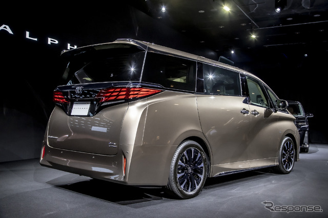 トヨタ・アルファード新型