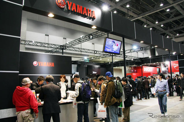 【東京モーターサイクルショー09】ヤマハ…VMAX が人気!