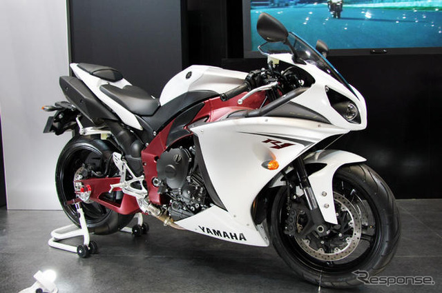 【東京モーターサイクルショー09】ヤマハ…VMAX が人気!