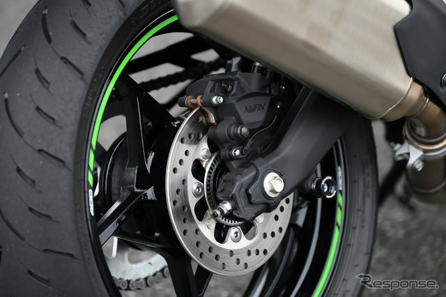 カワサキ Ninja ZX-4RR