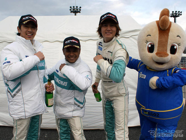 【スーパー耐久 第1戦】決勝…今年もBMW2台が圧倒する展開