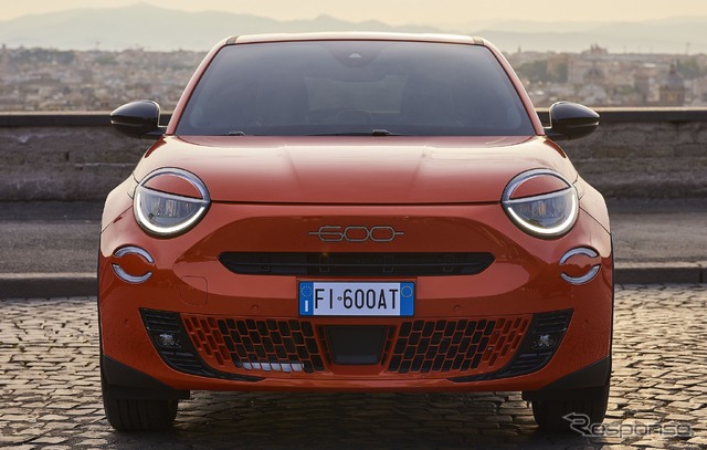 フィアット『600e』発表、コンパクト電動SUVの新型…500eに続く新世代EV