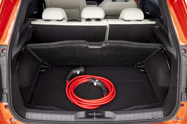 フィアット『600e』発表、コンパクト電動SUVの新型…500eに続く新世代EV