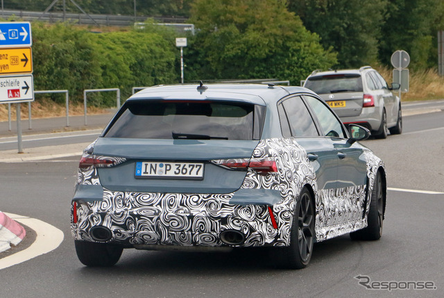 アウディ RS3 改良新型プロトタイプ(スクープ写真)