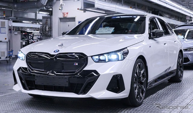 BMW i5 の「M60 xDrive」