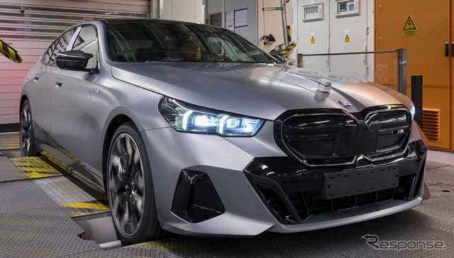 BMW i5 の「M60 xDrive」