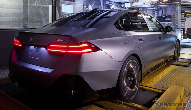 BMW i5 の「M60 xDrive」