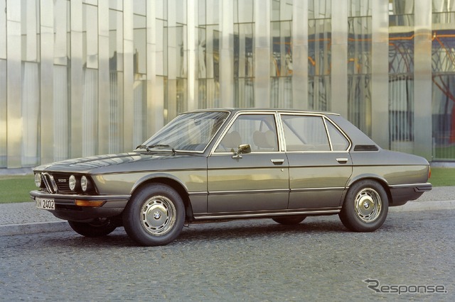 BMW 5シリーズ初代(E12:1972~81年)