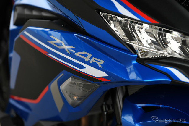 カワサキ Ninja ZX-4R SE