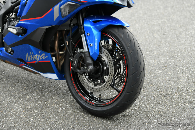 カワサキ Ninja ZX-4R SE