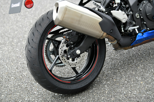 カワサキ Ninja ZX-4R SE