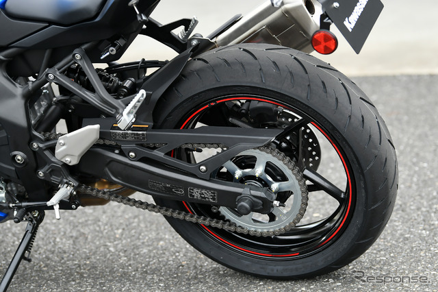 カワサキ Ninja ZX-4R SE